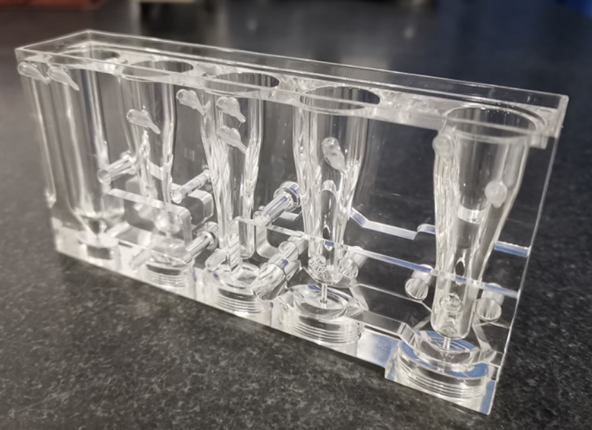 Pièce d'usinage CNC en plastique